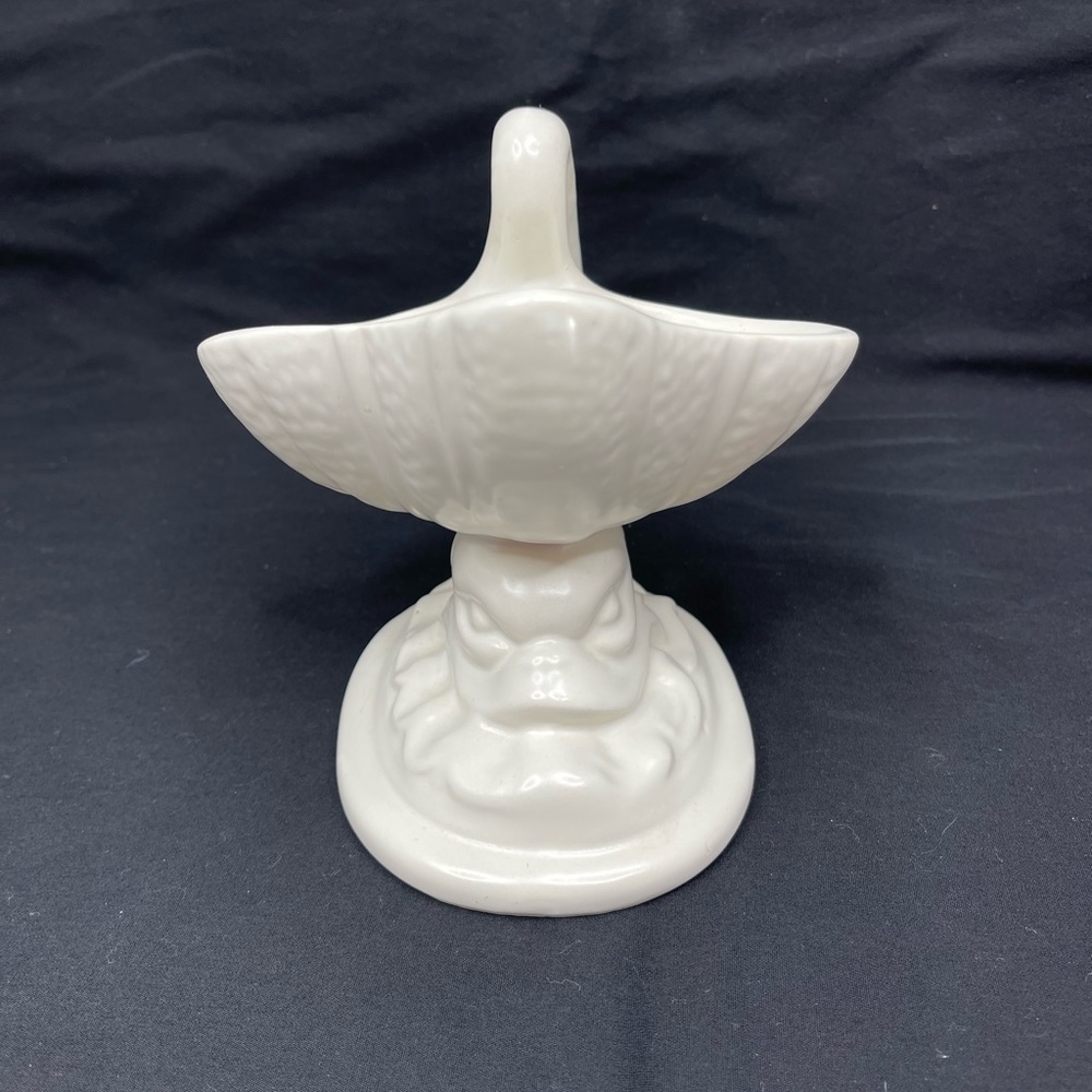 Vintage Hull Fish and Seashell Planter.